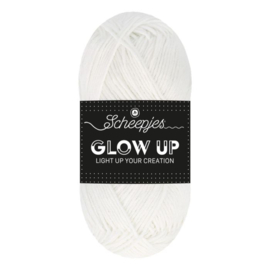 Scheepjes Glow Up - 1001 Luminescent White