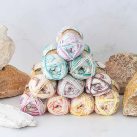 Scheepjes Stone Washed XL Minerals 906 - Opal Ocean