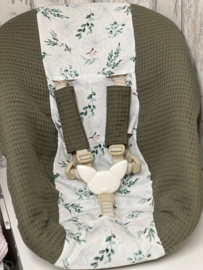 Stokke newborn hoes legergroen takje vogeltje