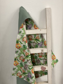 Wikkeldoek omslagdoek baby jungle oud groen