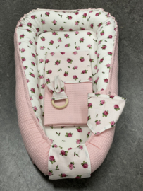 Babynestje roosjes roze