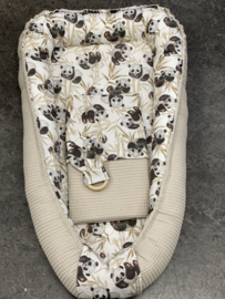 Babynestje panda zand kleur