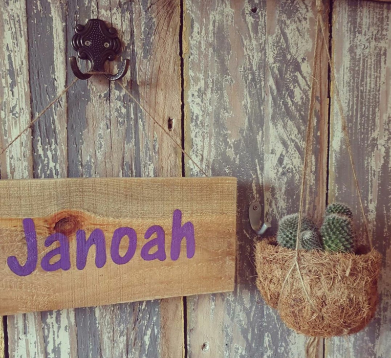 Naambordje "Janoah"