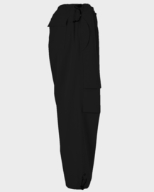 AIZZA Parachute Pants_Black_Woman