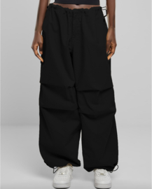 AIZZA Parachute Pants_Black_Woman