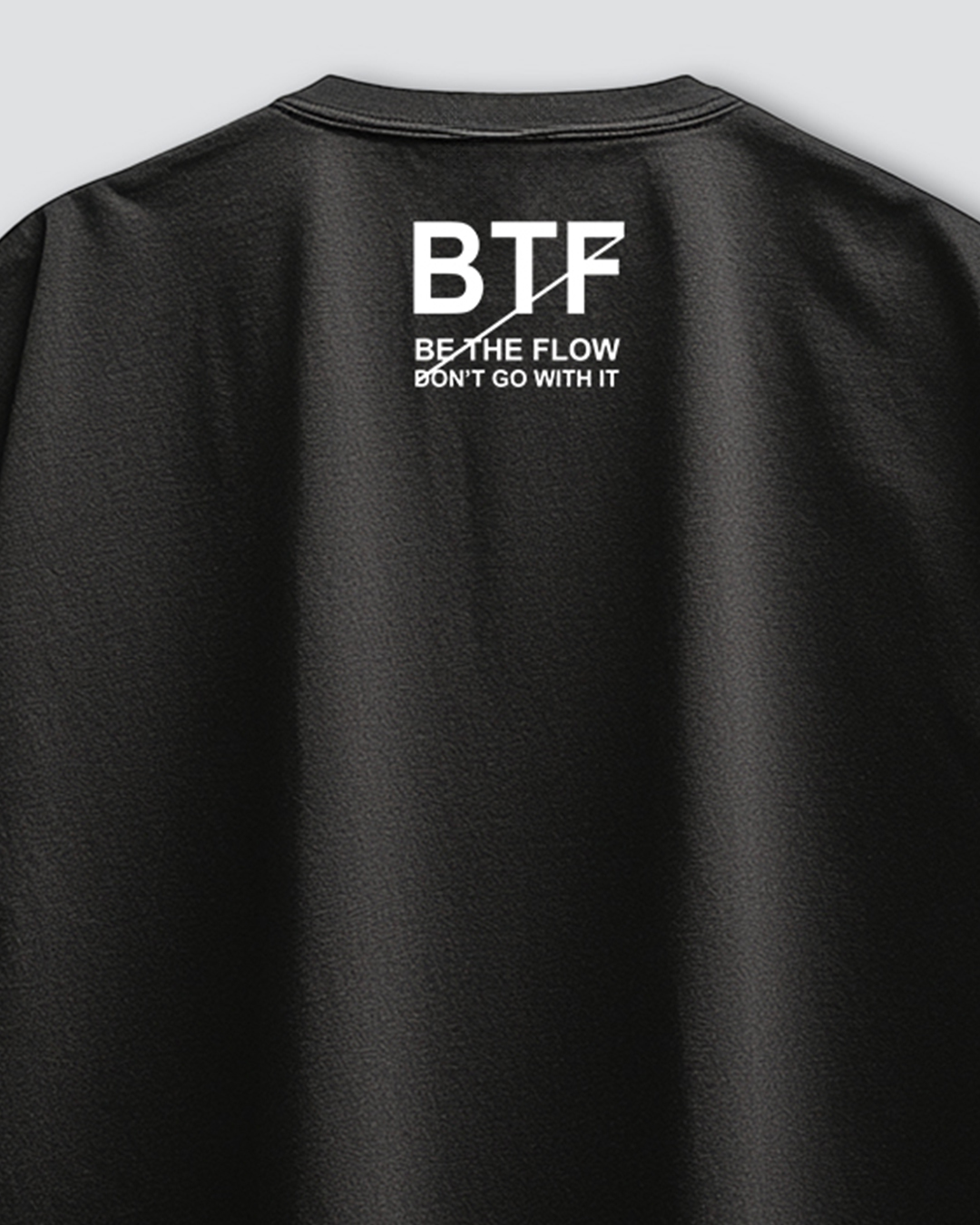 AIZZA_BTF.T-shirt black.white