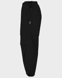 AIZZA Parachute Pants_Black_Woman
