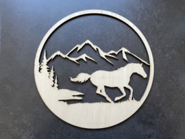 Wandbord cirkel rennend paard in bergen (28x28cm)
