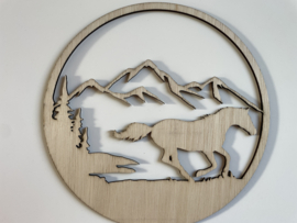 Wandbord cirkel rennend paard in bergen (28x28cm)