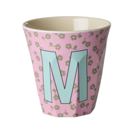 Melamine alfabet beker letter M - Rice