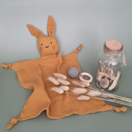 Knuffelkonijn Okergeel - Rammelaartje