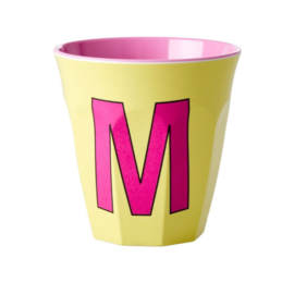 Melamine alfabet beker Letter M | Rice