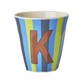 Melamine alfabet beker Letter K - Streep blauw | Rice