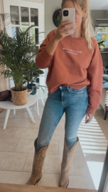 Minimalism sweater kleur brique terra
