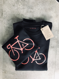 Bike sweater black pink