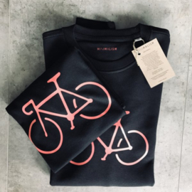 Bike sweater black pink