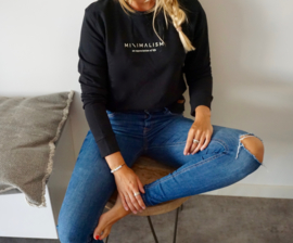 Minimalism organic sweater zwart