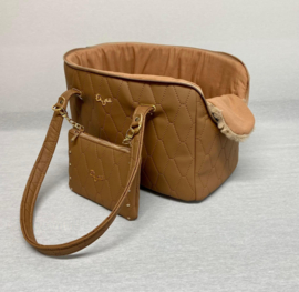 Eh Gia Weekly Carrier