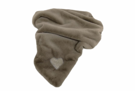 Eh Gia My Hearts blanket Taupe