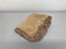 Eh Gia blanket Rouches Camel