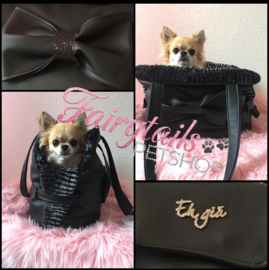 Nola in haar mooie exclusieve tas van Eh Gia ♥