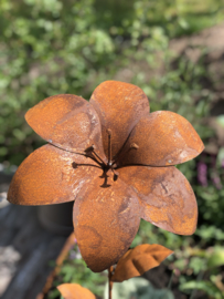 Lelie met blad 3D tuinsteker, 130 x 30 cm. Roest Metaal Decoratie