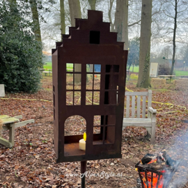 Voederhuis "Grachtenpand" xl tuinsteker, 150 x 36 x 17 cm. Roest metaal tuindecoratie