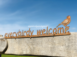 Wandbord vogel "Everybirdy Welcome", 70 x 14 cm. Roest Metaal Decoratie