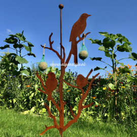 Vogeltjes op takken, tuinsteker. 120 x 37 cm. Roest Metaal Decoratie