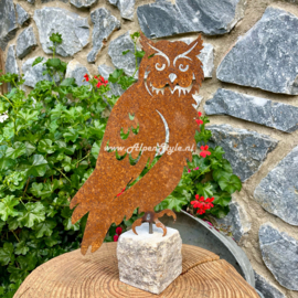 Uil op natuursteen sokkel, 40 x 20 cm, Roest metaal tuindecoratie