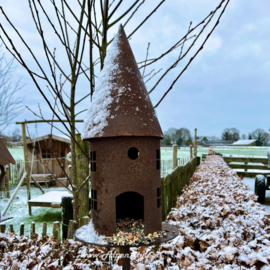 Vogelhuis (kasteel) tuinsteker, 45 x 22 x 165 cm. Roest Metaal Decoratie