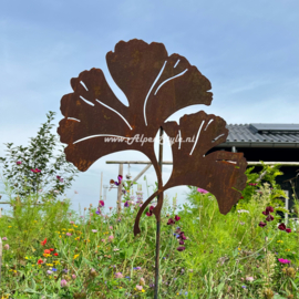 Ginkgo bladeren op tuinsteker, 140 x 44 cm, roest metaal tuindecoratie
