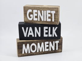 Drie lossen blokken