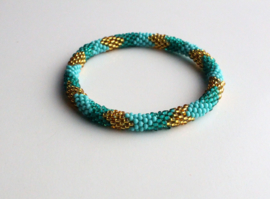 Glass beads bracelet - green, gold