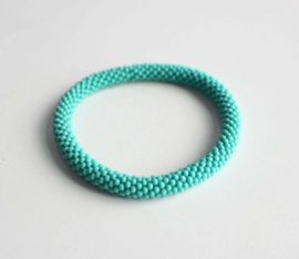 Glaskralen armband - zeeschuim groen
