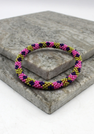 Glass beads bracelet - green, pink and black