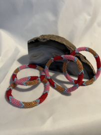 Glass beads bracelet - red, gold and pink