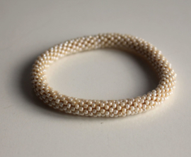 Glaskralen armband - beige