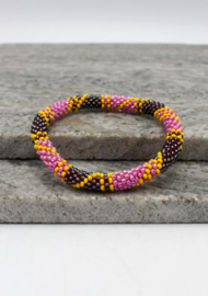 Glaskralen armband - roze, zwart en geel