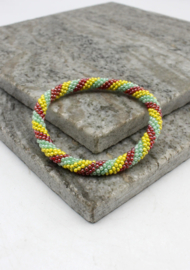 Glaskralen armband - mintgroen, geel en rood