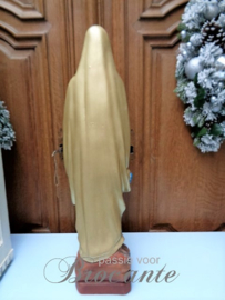 Biddende H. Maria in gips