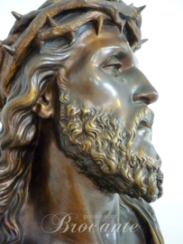 Imposante Christus,  Bulio Jean (maar liefst 58 cm!)