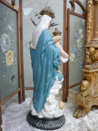 Antiek beeld Maria met kind en Engelen "Notre Dame des Victoires", Frankrijk, ca 1900 (zilverkleurig onderkleed)