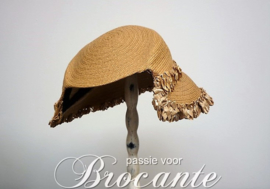 Oud stro dames hoedje
