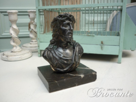 Bronzen beeldje Christus