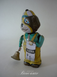 Oude blikken speelgoed (tin toy) hondje belleman met een bordje 'EXTRA'