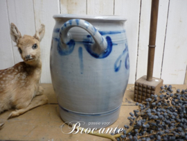 Oude brocante bewaarpot (smoutpot) in grès aardewerk, blauw grijs