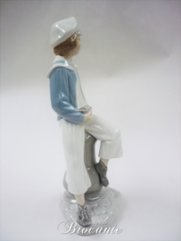 Lladro porselein matroosje met zeilbootje - 4810