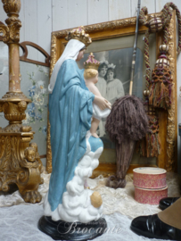 Antiek beeld Maria met kind en Engelen "Notre Dame des Victoires", Frankrijk, ca 1900 (rose onderkleed)