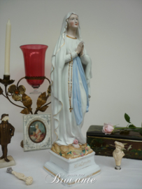 Mooie grote Maria van Lourdes in bisquit porselein